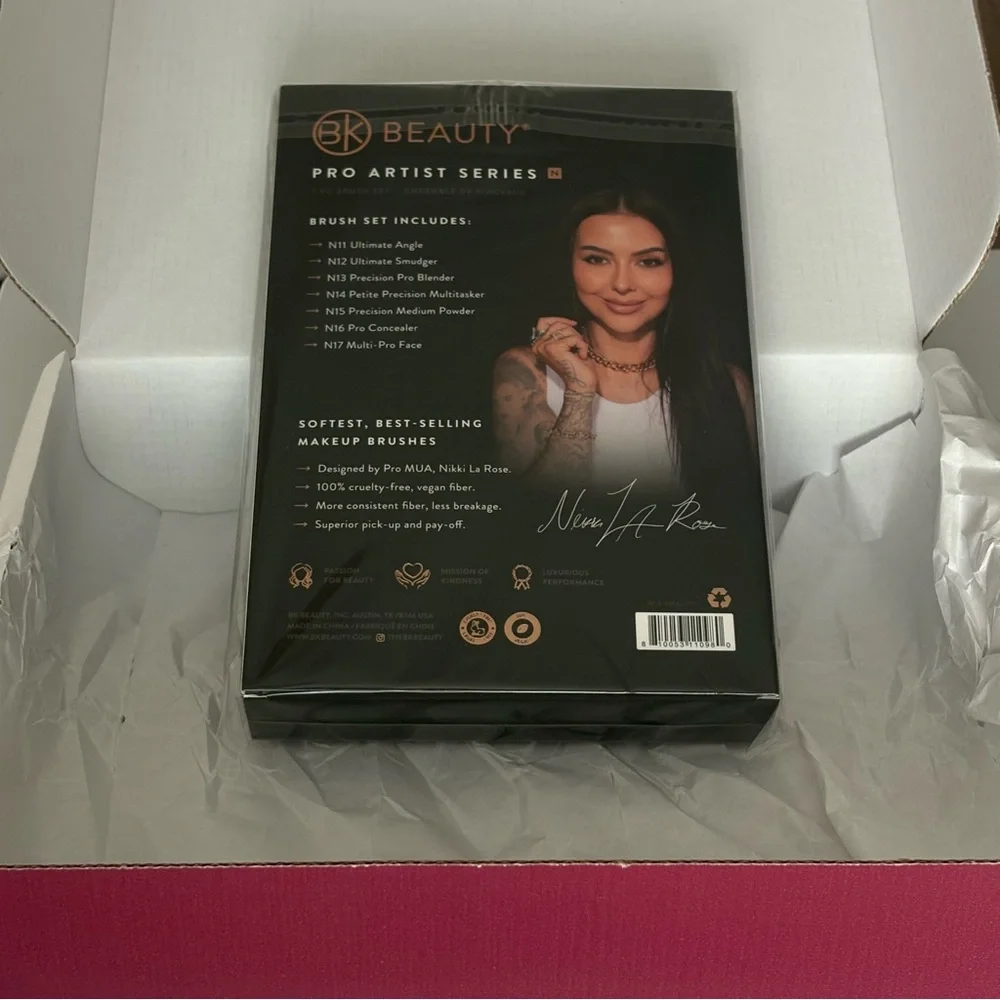 BK Beauty Nikki La Rose Pro Artist Brush Set (7PC) / Multitasking, Make-up / NIB